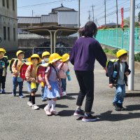午前中下校です。