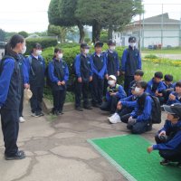 １年生　富谷山登山出発しました