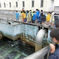 関城浄水場を見学しました