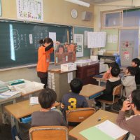 12月10日（火）　読み聞かせ（虹の会）