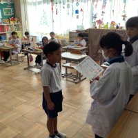 12/17（火）図書委員会企画「クリスマス読書ビンゴ」表彰