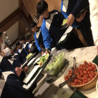 １年生スキー宿泊学習　夕食バイキング