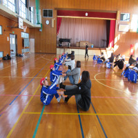 ２月20日（木）１年生が親子ダンス教室
