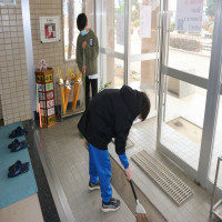 心を込めて奉仕作業！【6年生】