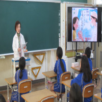 本の読み聞かせ