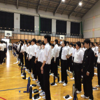 8年生　生徒総会で大活躍！